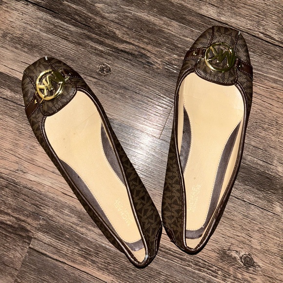 Michael Kors Logo Flats🤎 - Picture 12 of 12
